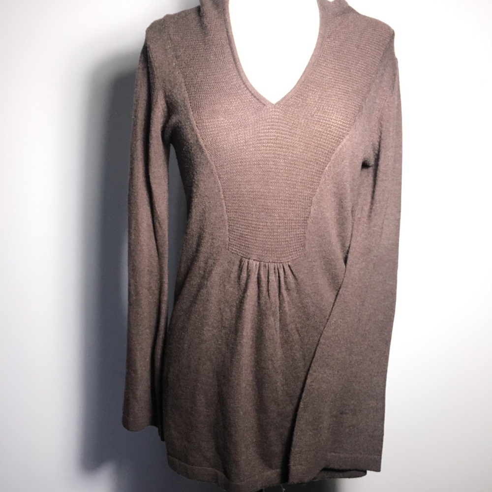 Brown medium sisters hooded sweater.